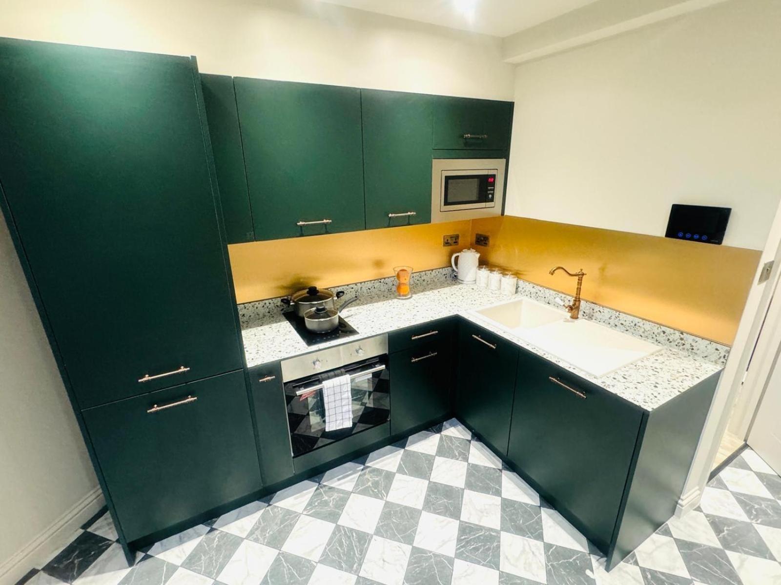 Luxury Flats, Location In Town Appartement *